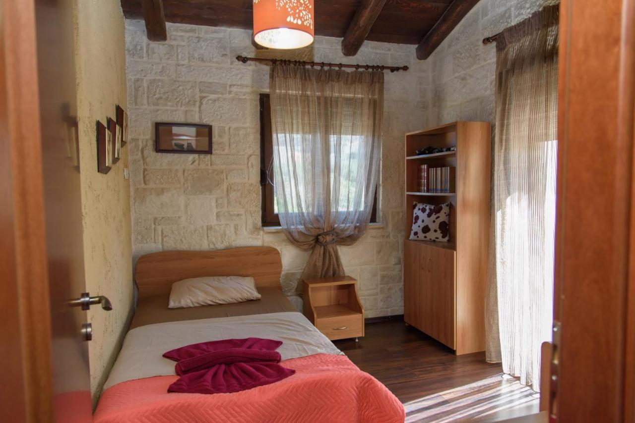 Traditional Stonehouse Vicky Hersonissos  Bagian luar foto