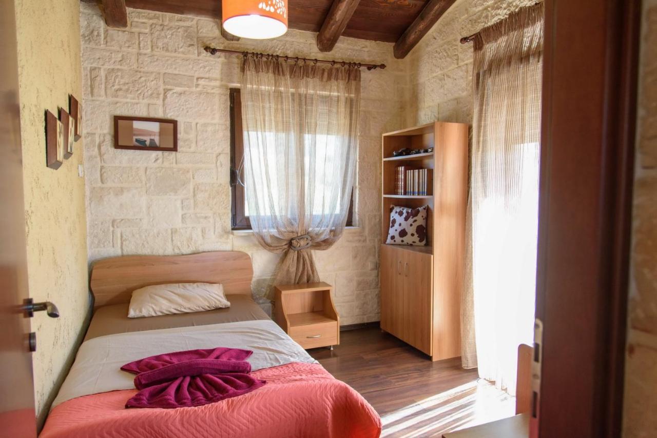 Traditional Stonehouse Vicky Hersonissos  Bagian luar foto