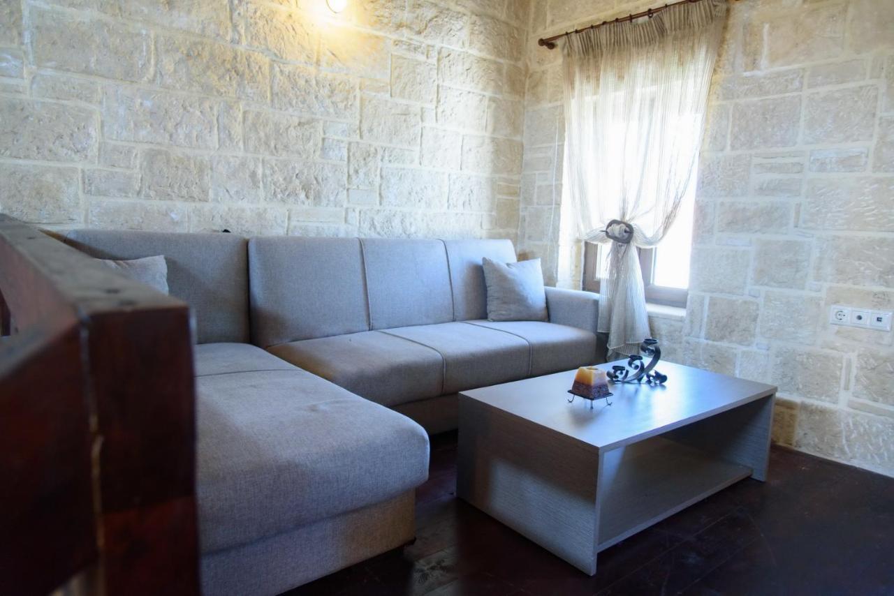 Traditional Stonehouse Vicky Hersonissos  Bagian luar foto